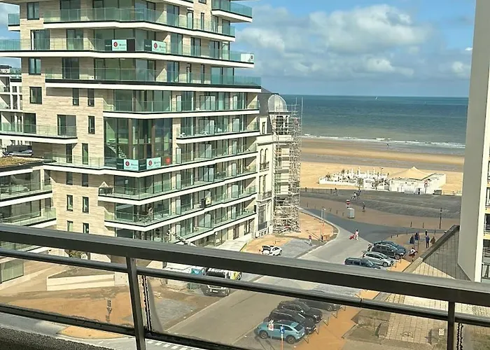 Royal Ascot Q7 Met Terras En Zeezicht Op Toplocatie